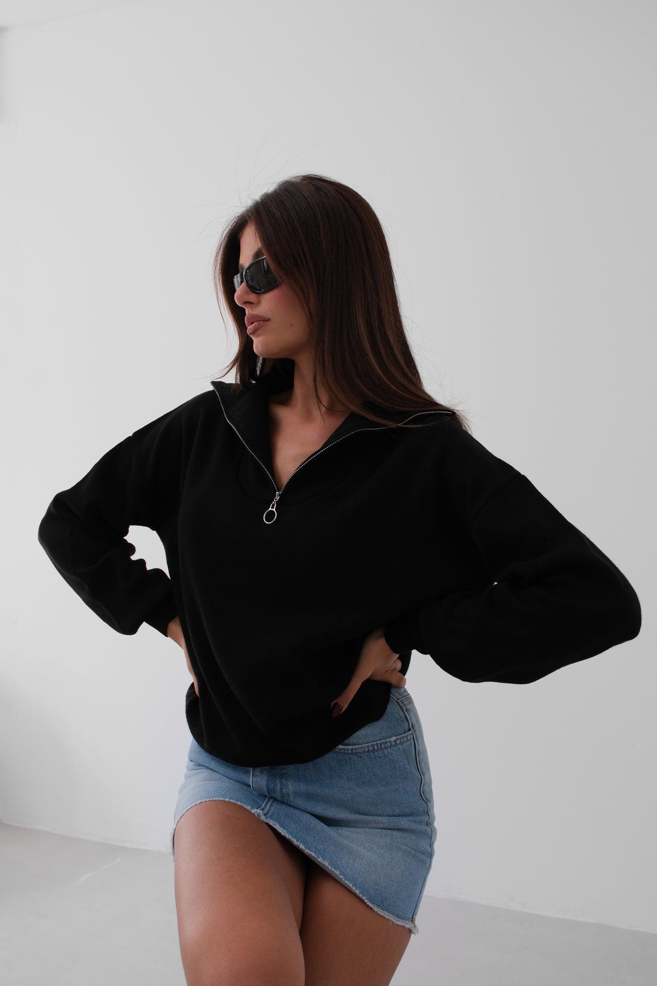 Zippered Oversize Black Knitted Sweater 