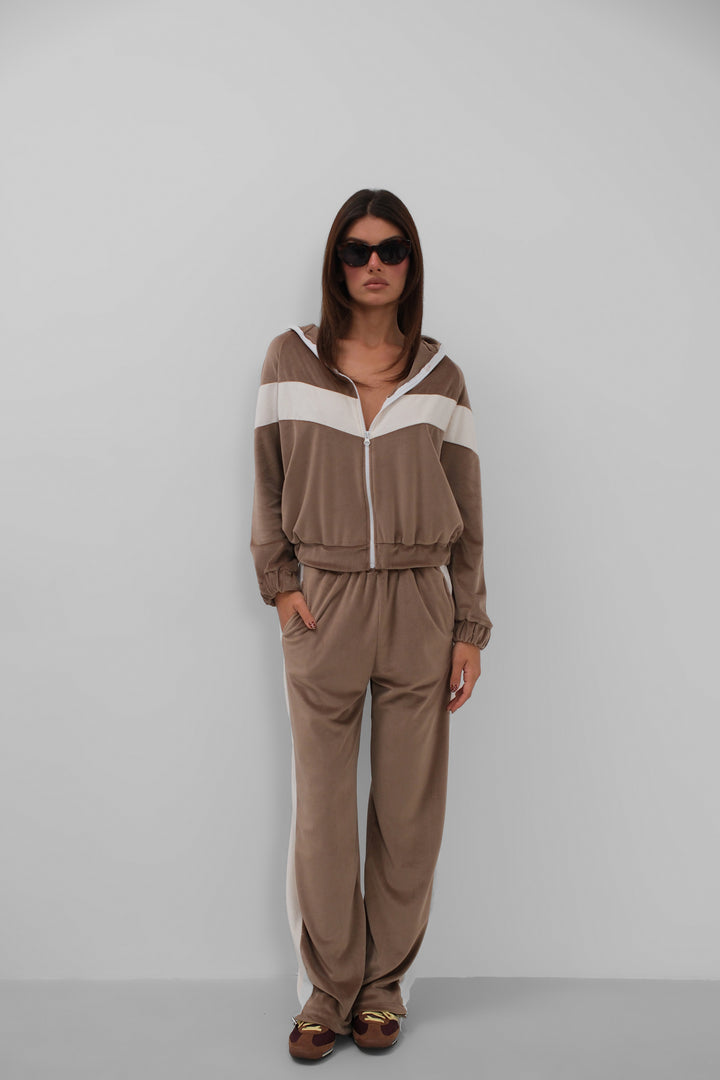 Garnished Zippered Velvet Tracksuit Brown Set 