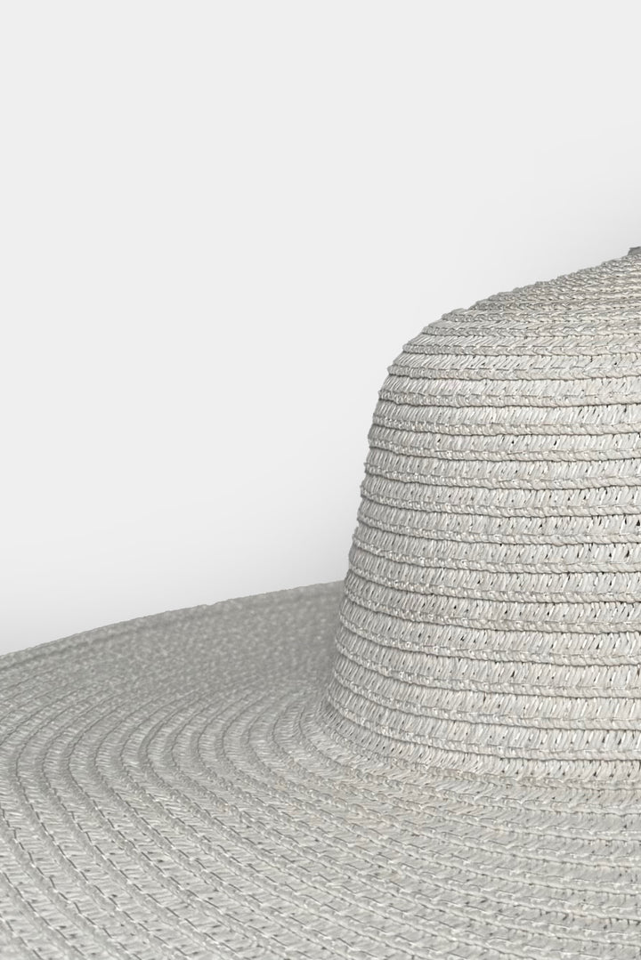 Geniş Hasır Beyaz Şapka