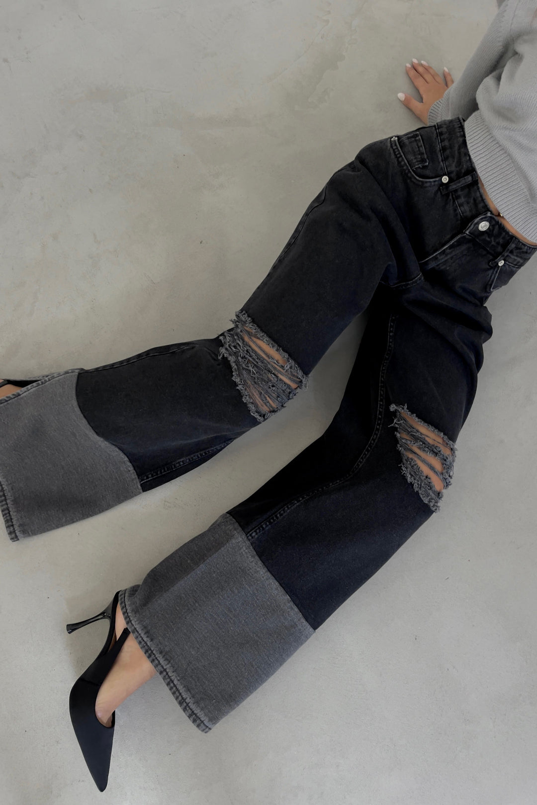 Geniş Paça Lazerli Gri Jean