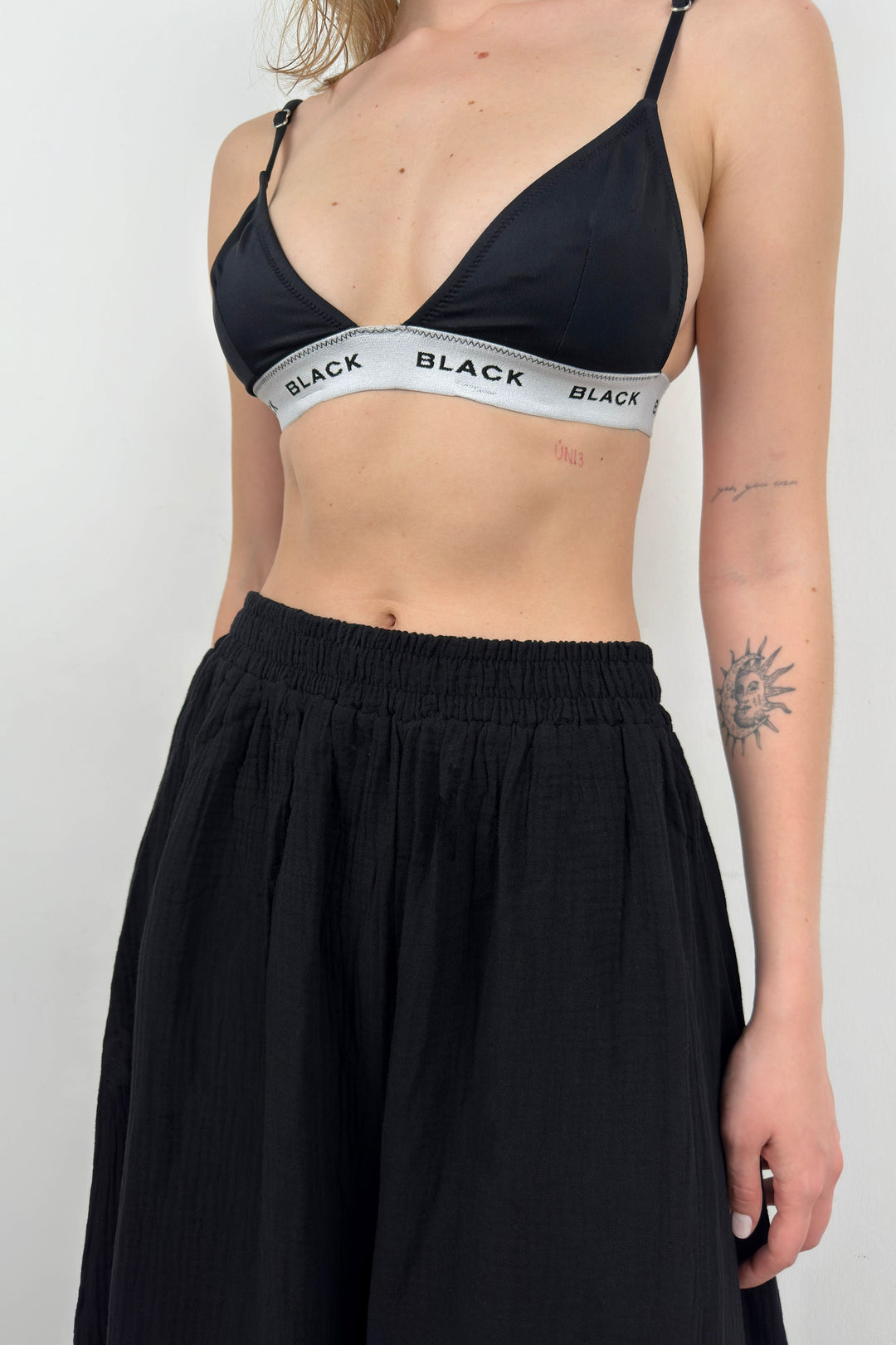 Thick Belt Black Linen Trousers 