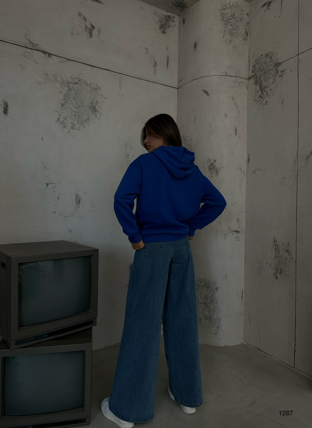 Kangaroo Pocket Printed Hooded Sweatshirt