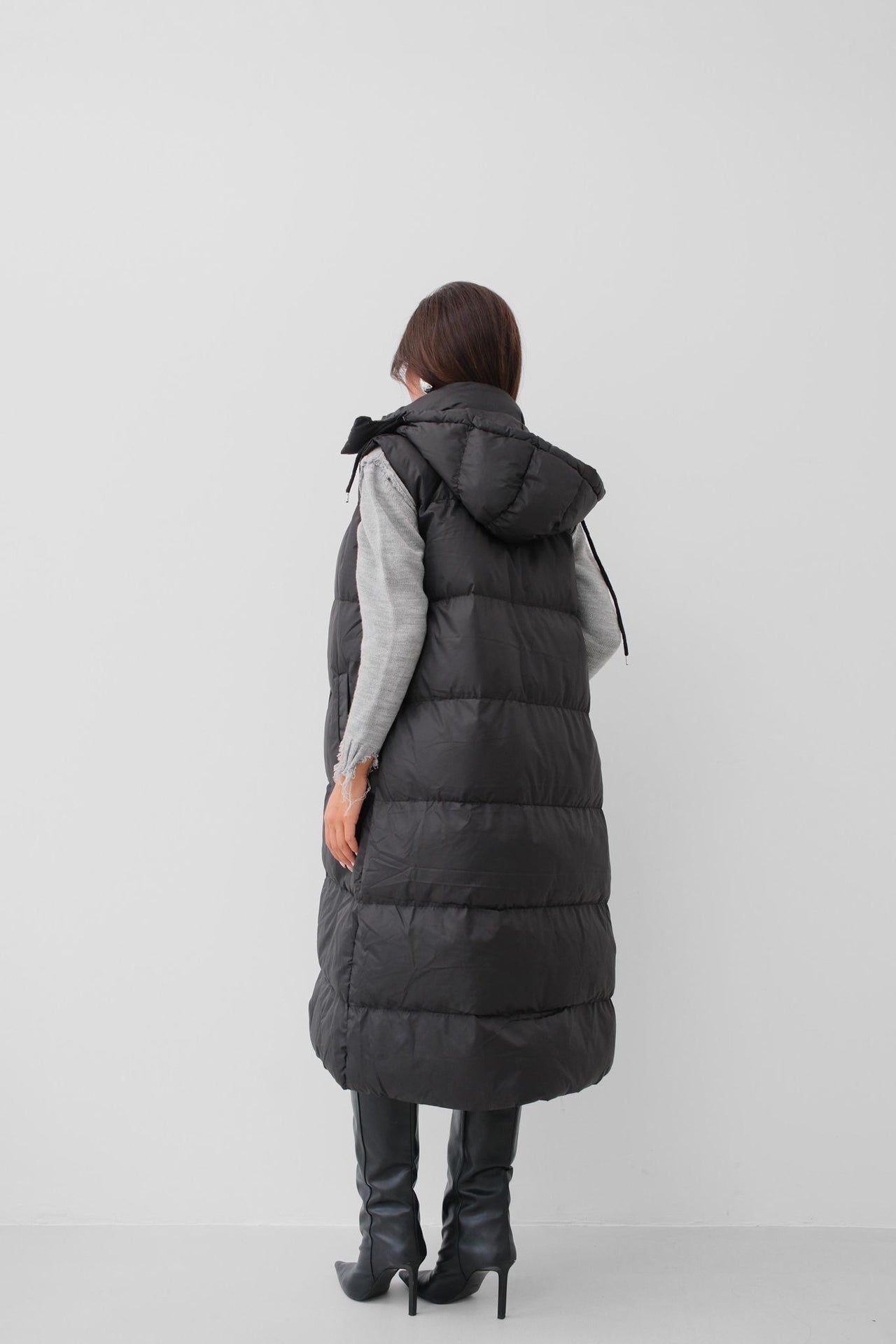 Hooded Puffer Black Maxi Vest 