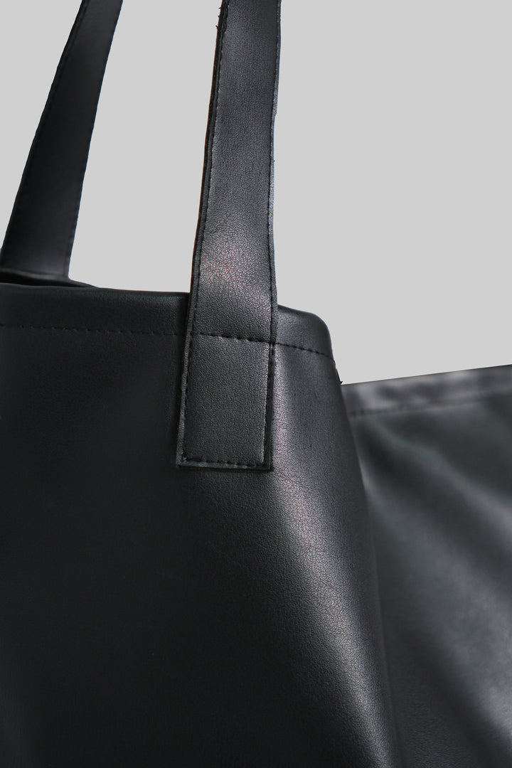 Classic Shopper Black Bag