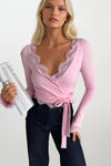 Kruvaze Bağlamalı Dantelli Pembe Bluz