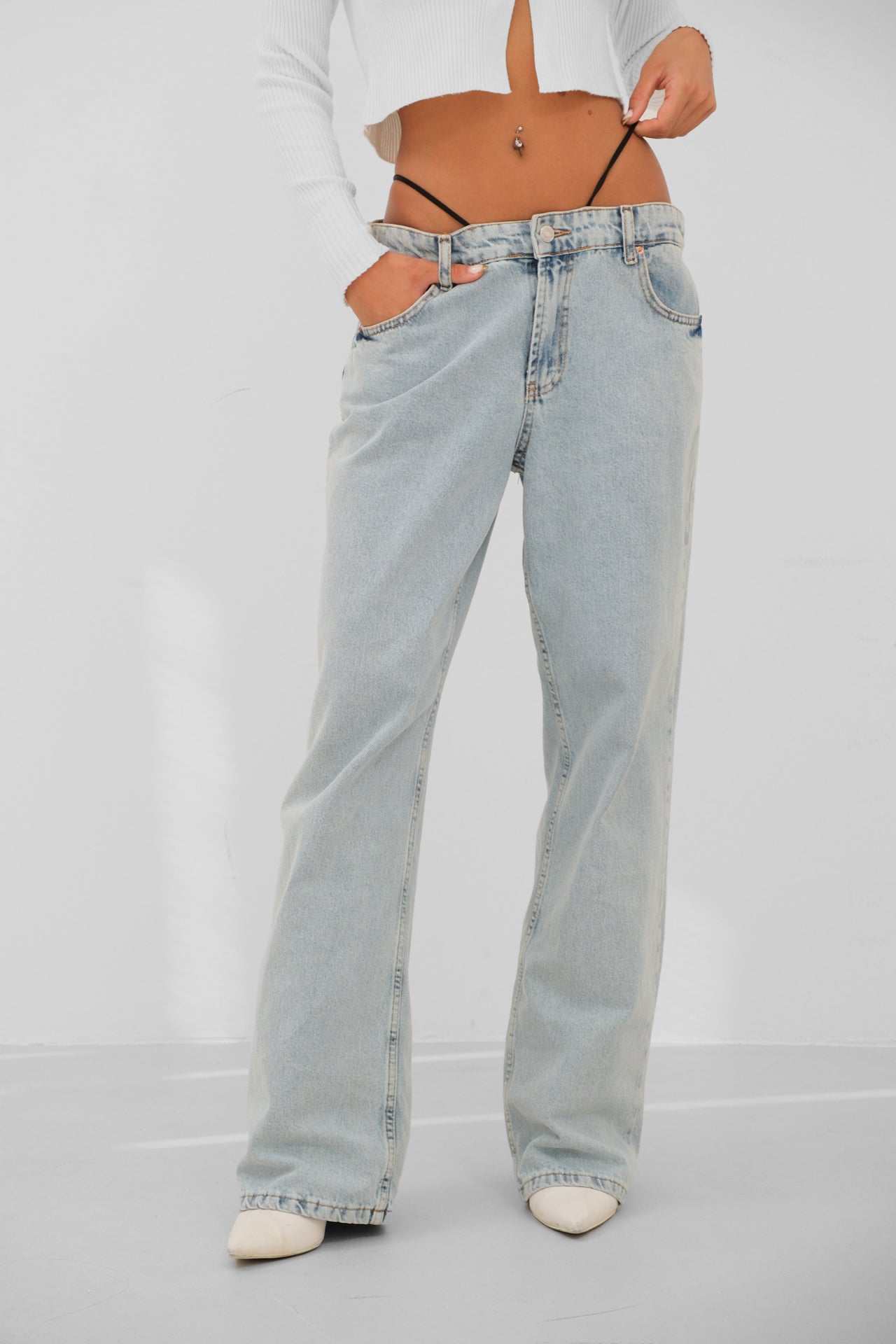 Elastic Detail Light Blue Low Waist Jeans 