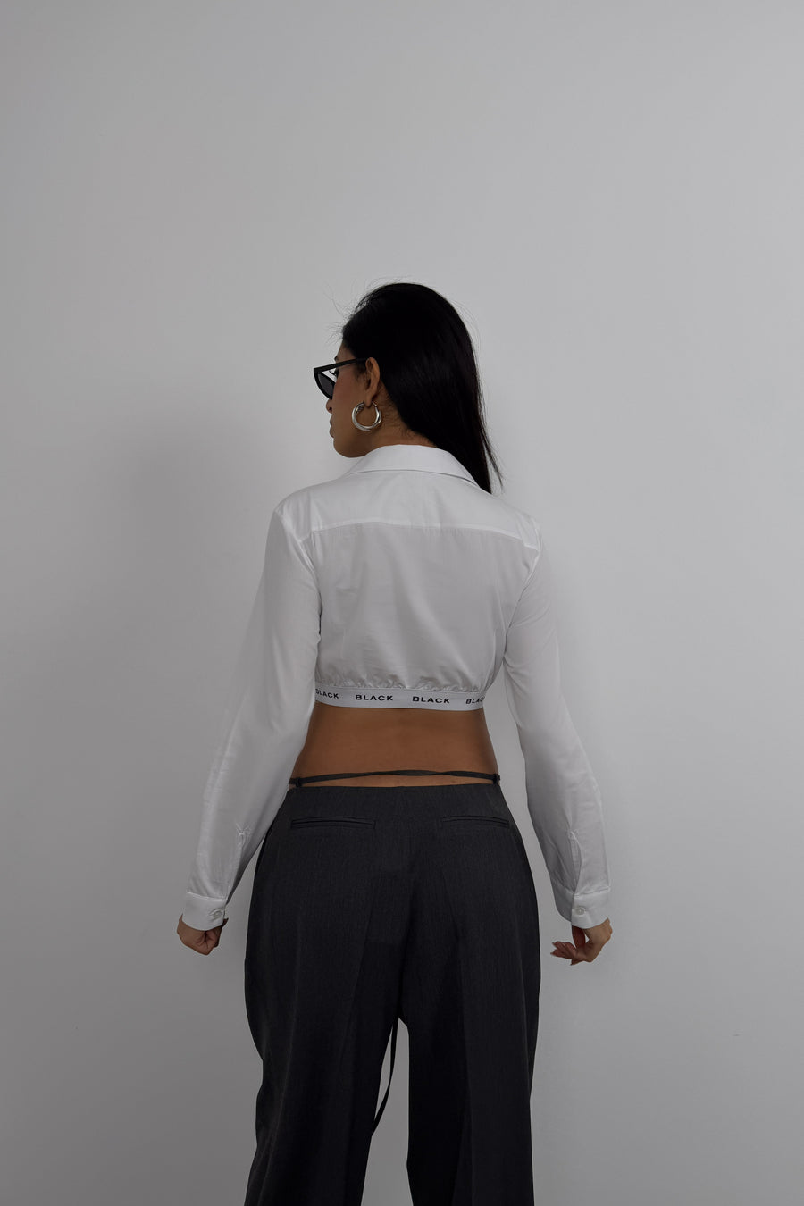 Elastic Detail White Crop Shirt 