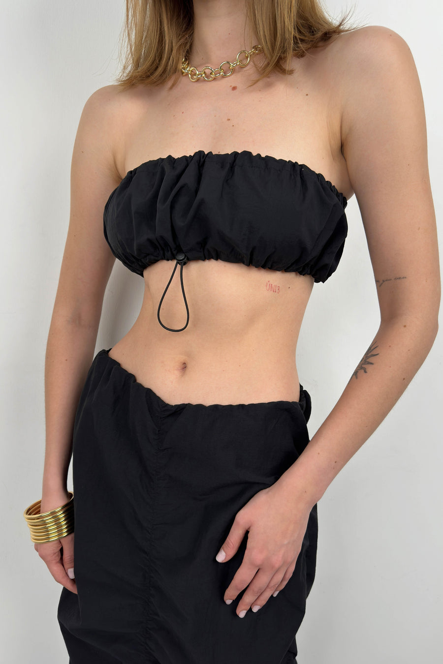 Elastic Detail Black Strapless Crop 