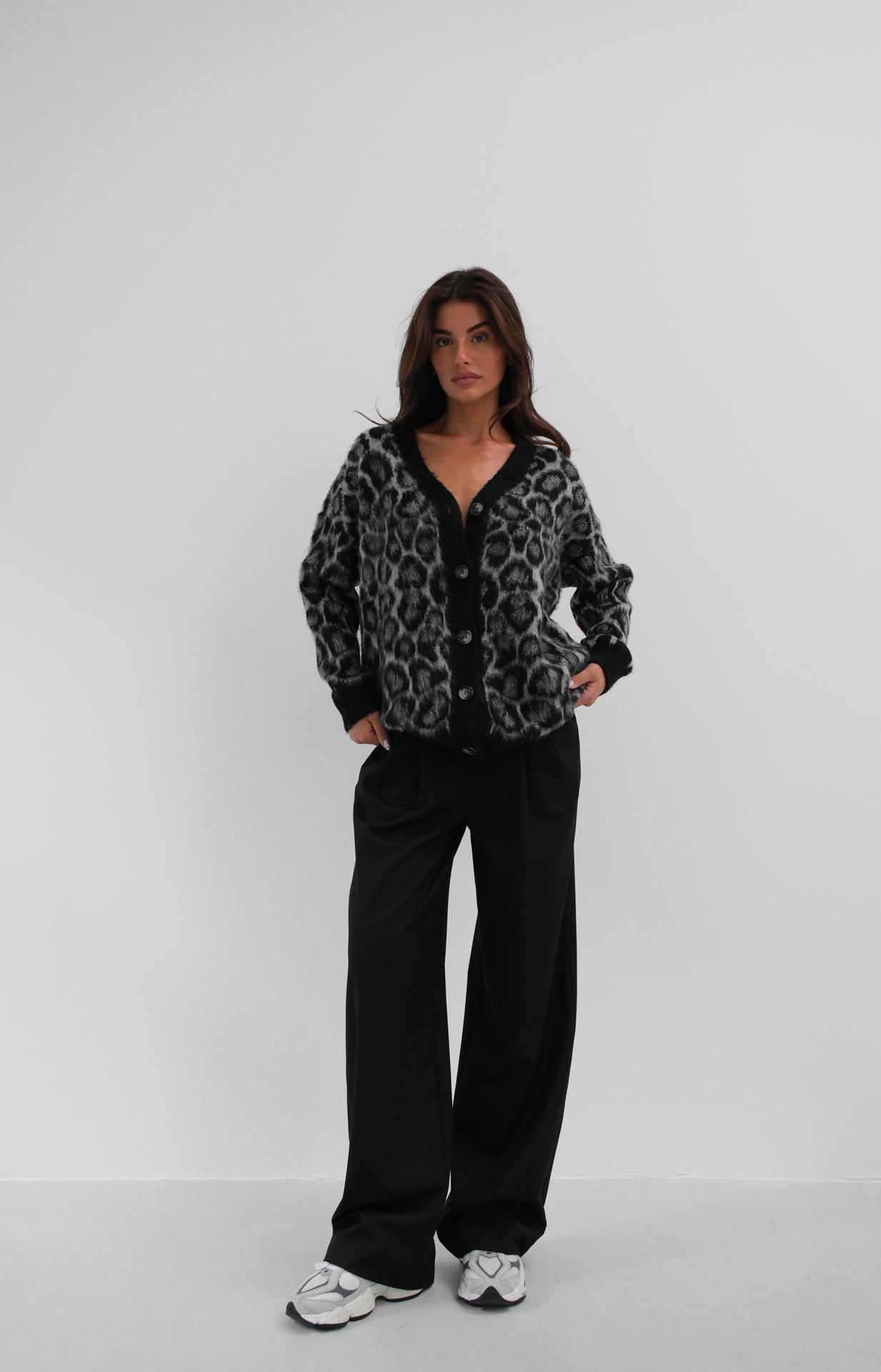 Leopard Patterned Black Knitted Cardigan 