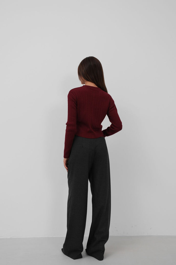 Örgü Detay Fiyonklu Triko Kazak