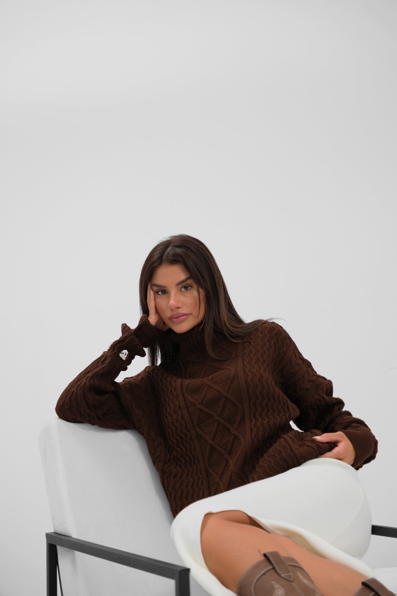 Oversize Turtleneck Brown Knitted Sweater