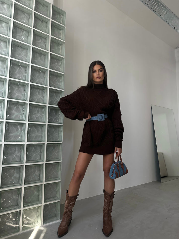 Oversize Boğazlı Kahverengi Örgü Kazak