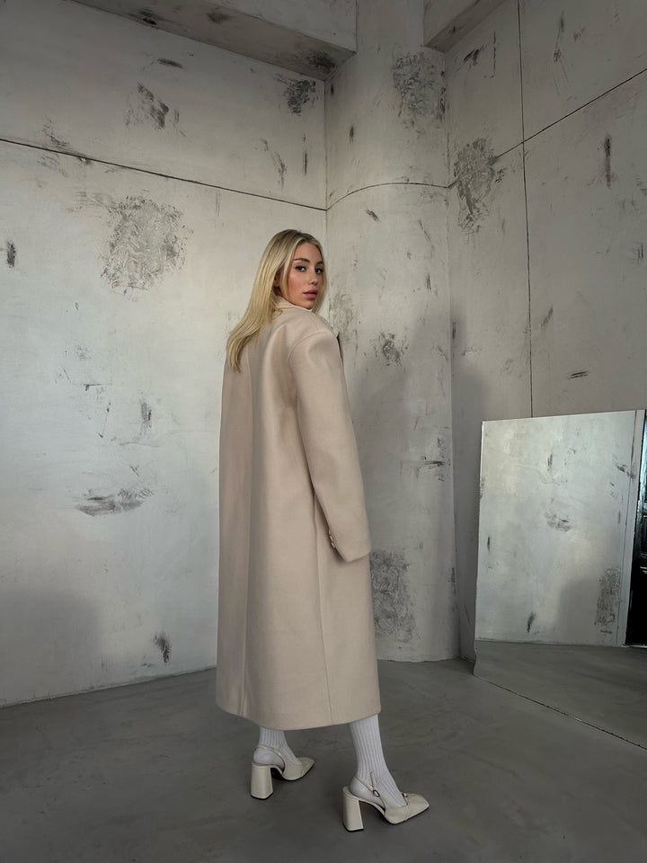 Oversize Beige Cashmere Coat