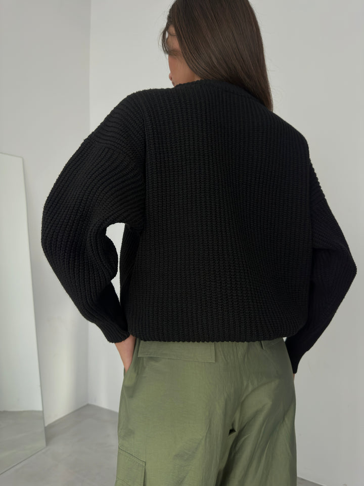 Oversize Örgü Siyah Kazak