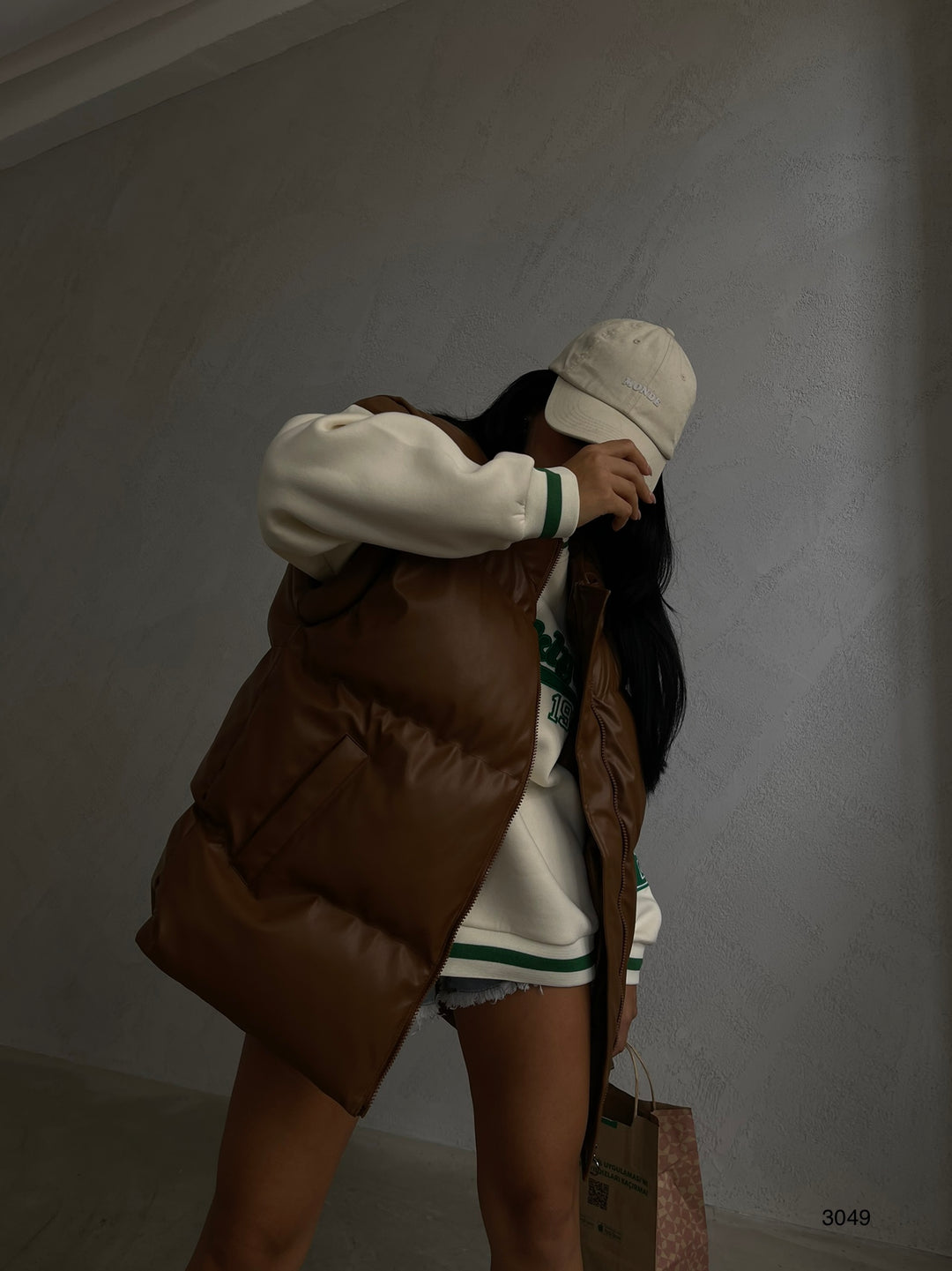 Oversize Puffer Tan Leather Vest