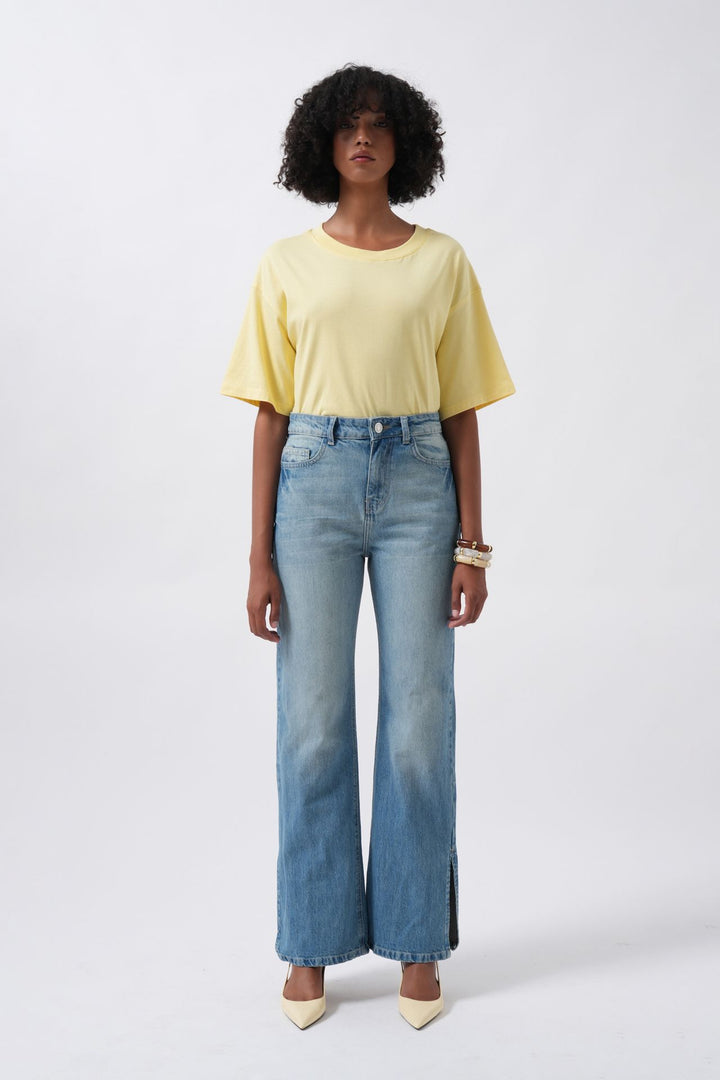 High Waist Blue Jeans with Leg Slits 