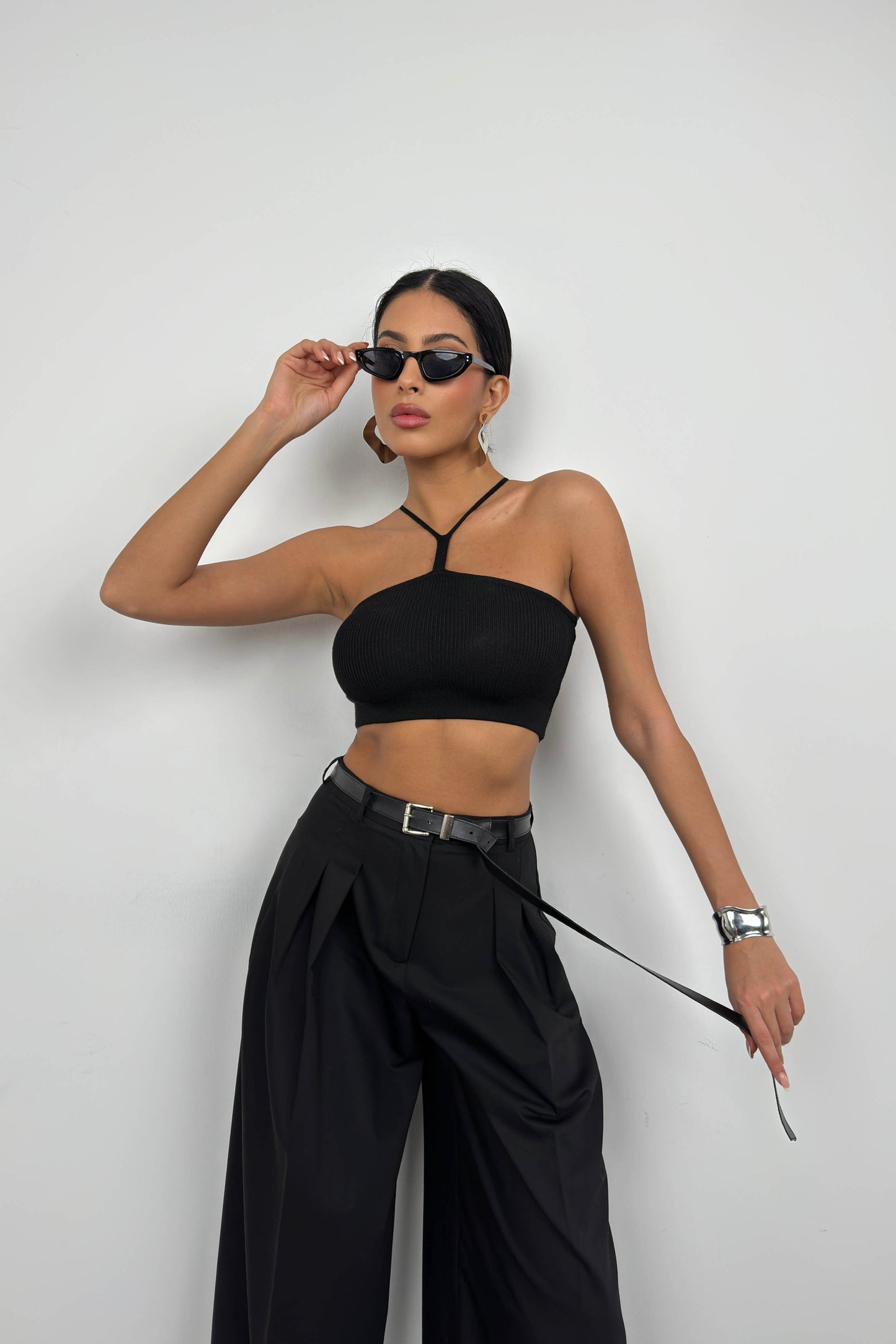 Pencere Detay Fitilli Siyah Crop