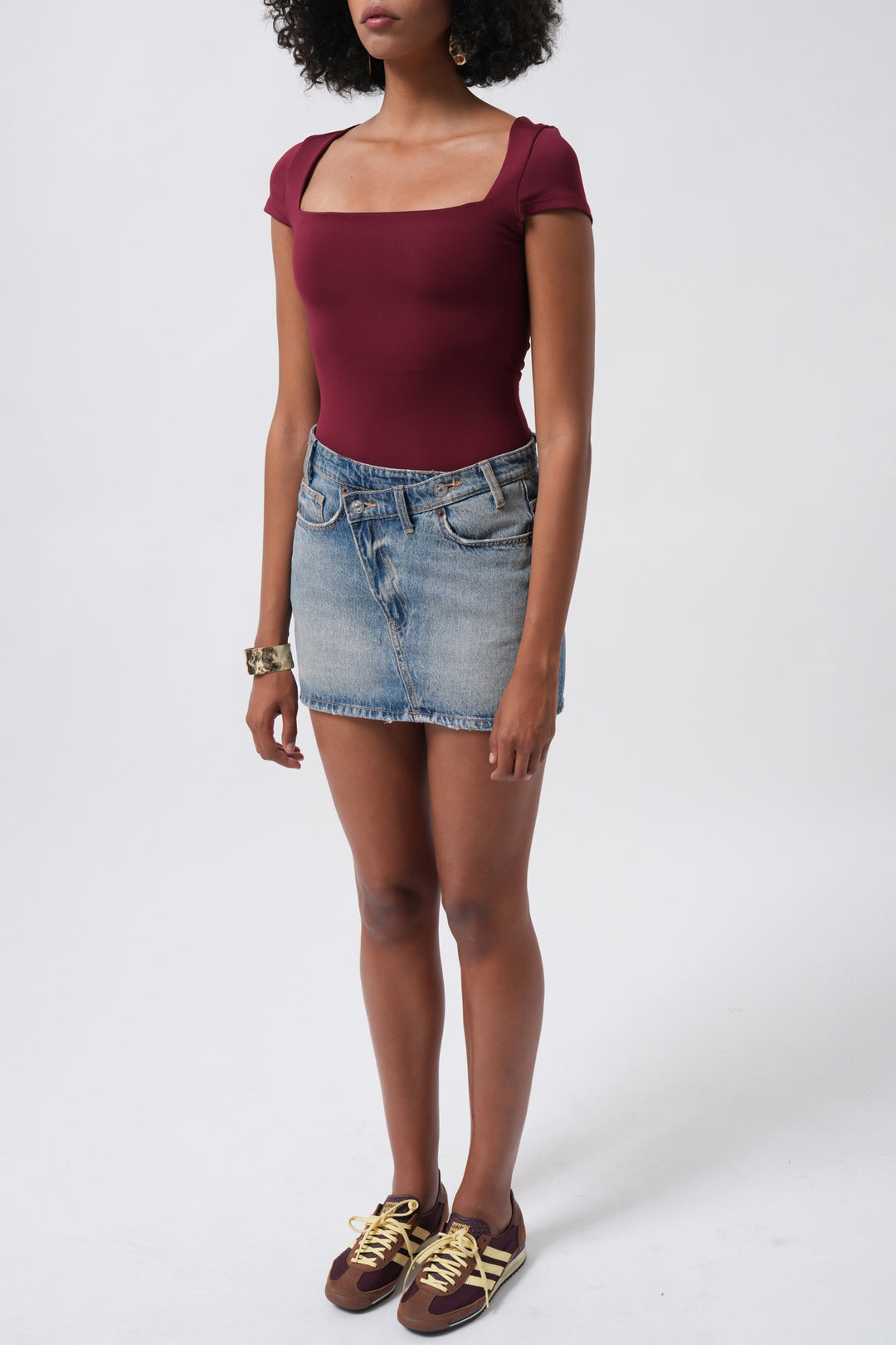 Pencere Detay Mini Dekolte Bordo Bluz