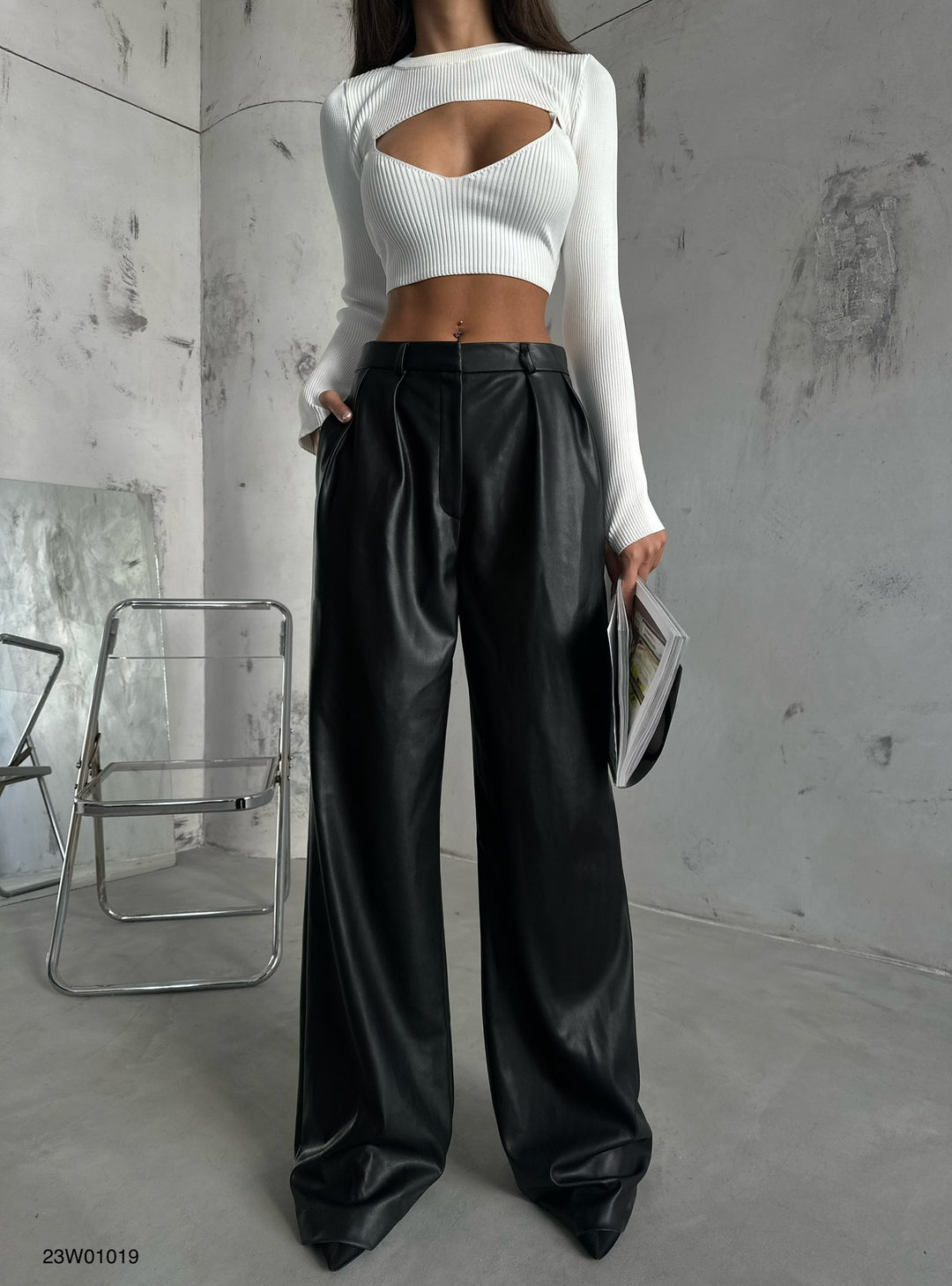 Pleated Wide Leg Black Leather Trousers 