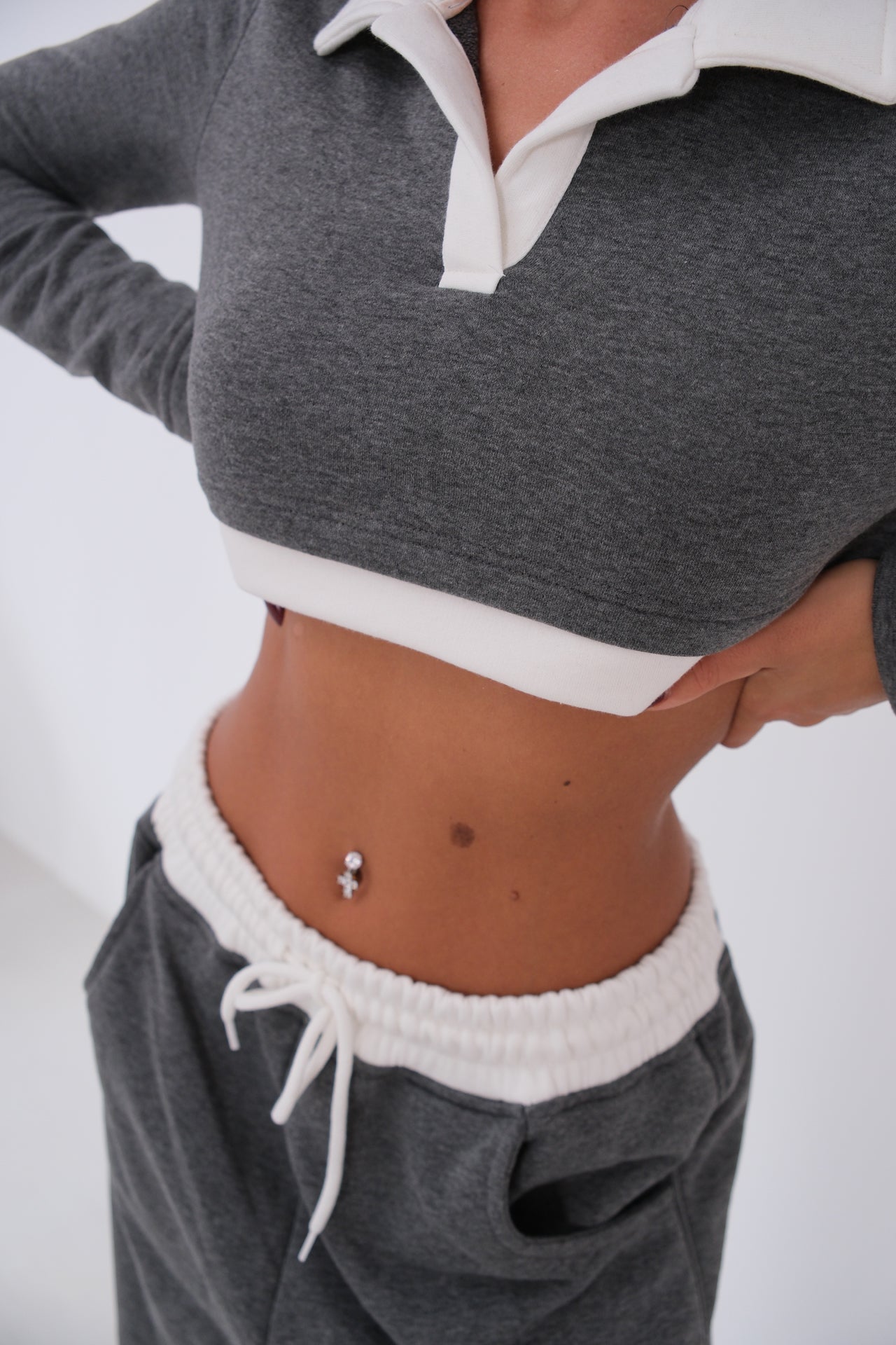 Polo Yaka Garnili Crop Gri Sweatshirt