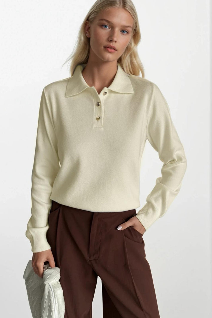 Polo Yaka Gold Düğmeli Triko Beyaz Bluz