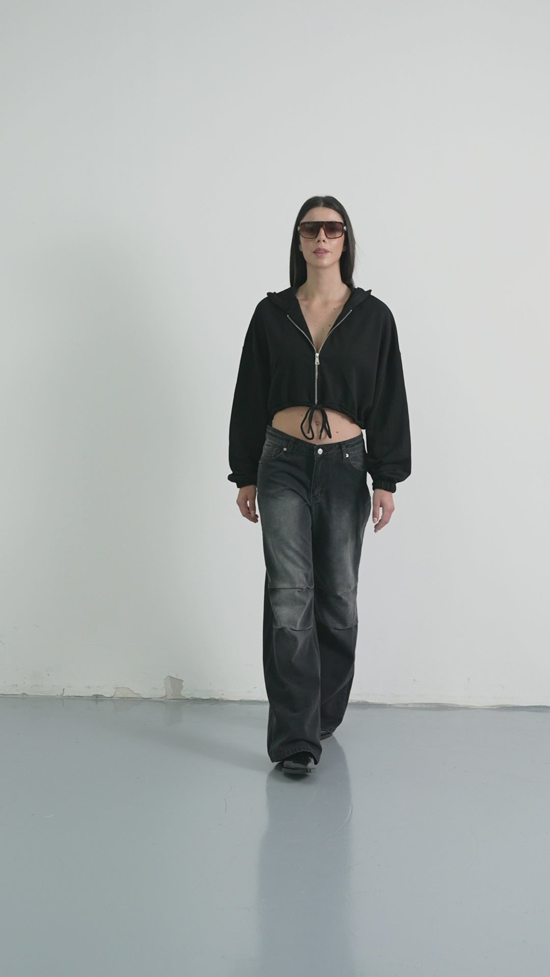 Low Waist Knee Fold Black Jeans 