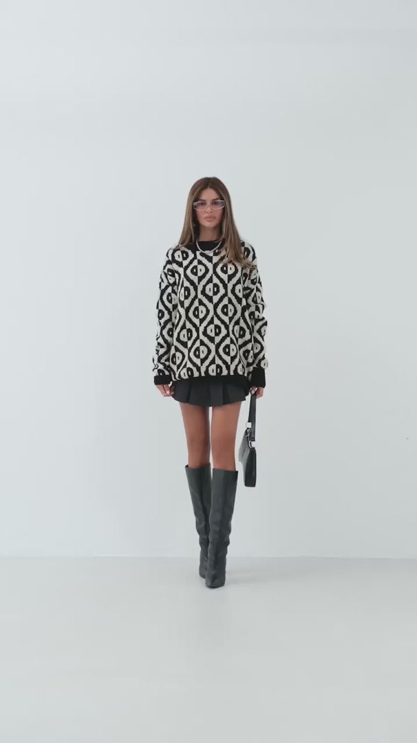 Embroidered Geometric Pattern Oversize Sweater 