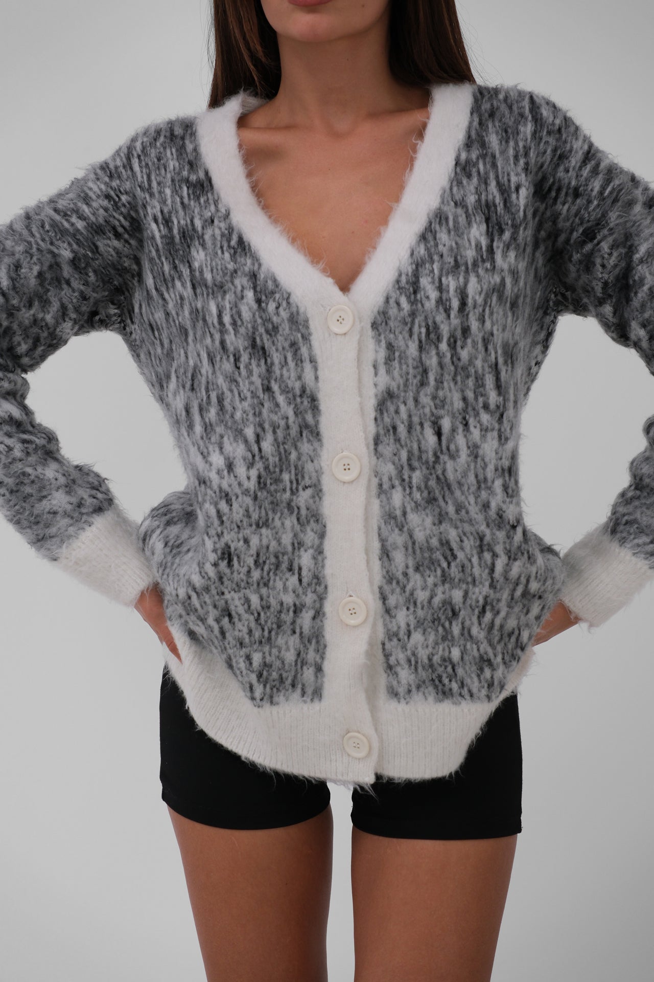 Bearded Contrast Color Light Grey Knitted Cardigan 