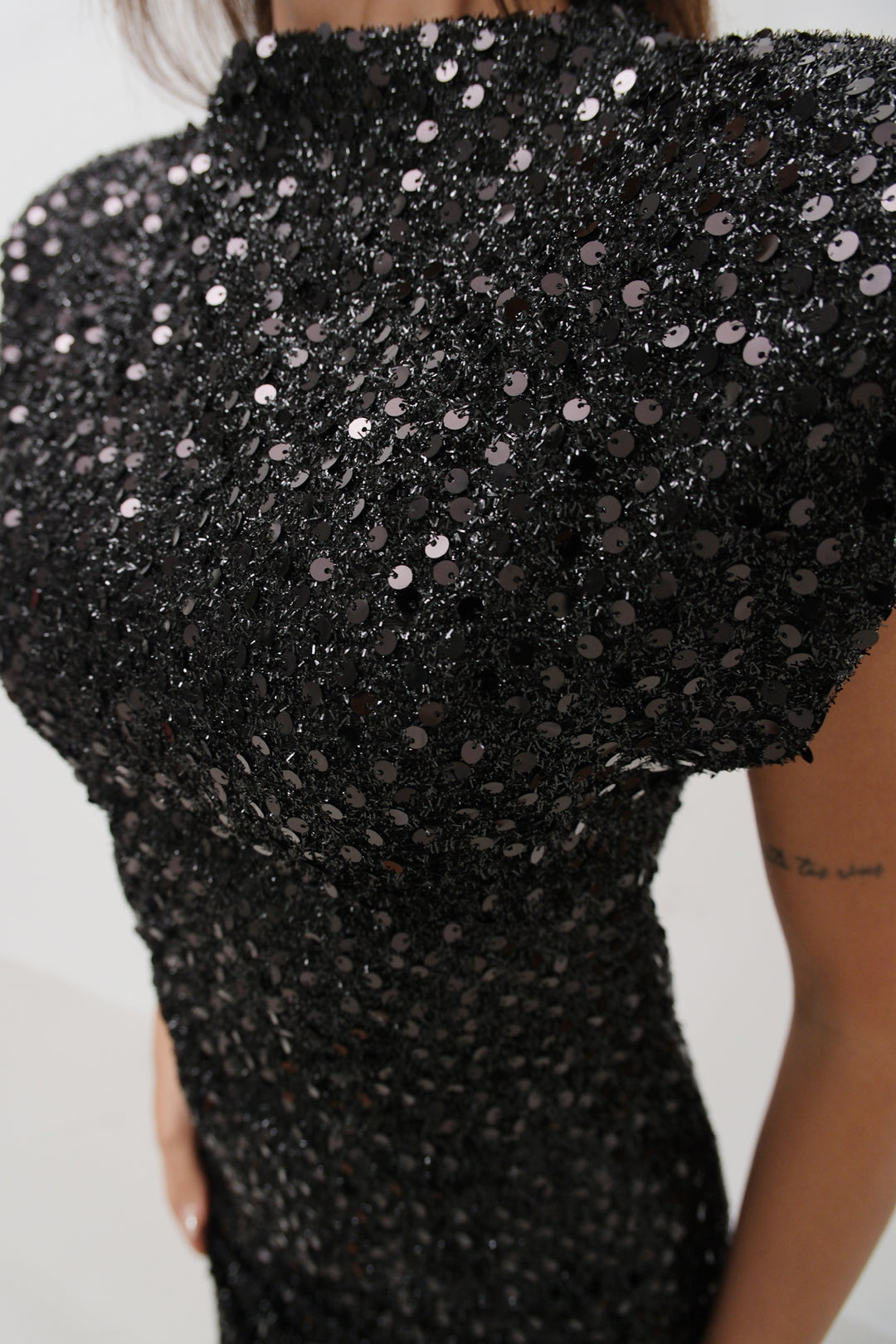 Zero Sleeve Sequined Mini Black Dress 