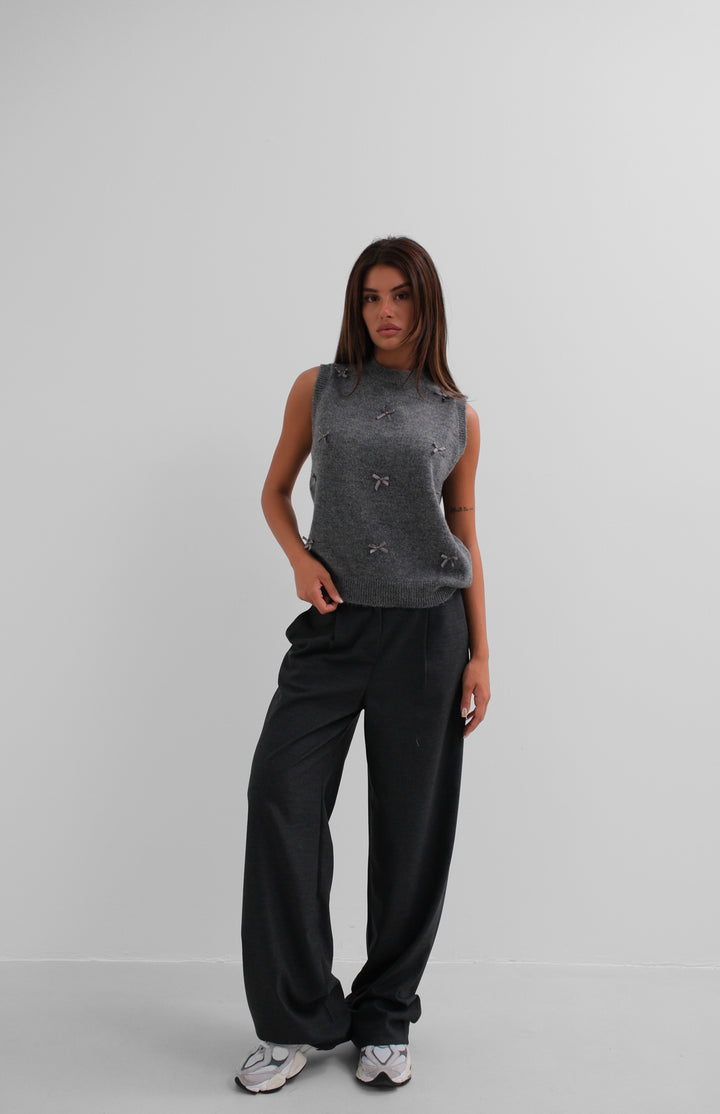 Sıfır Yaka Fiyonk Detaylı Gri Triko Süveter