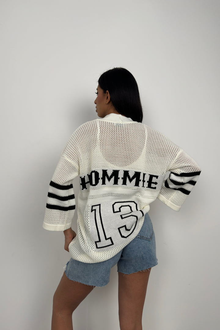 Sırt Baskılı Ajurlu Beyaz Hırka