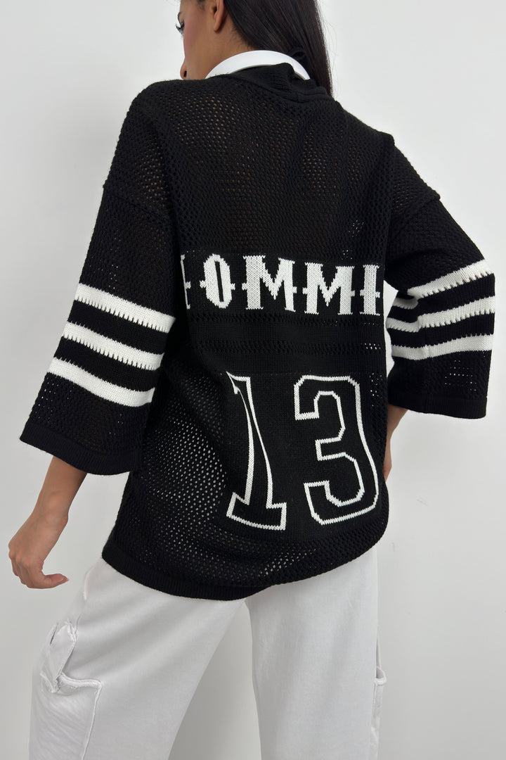 Sırt Baskılı Ajurlu Siyah Hırka