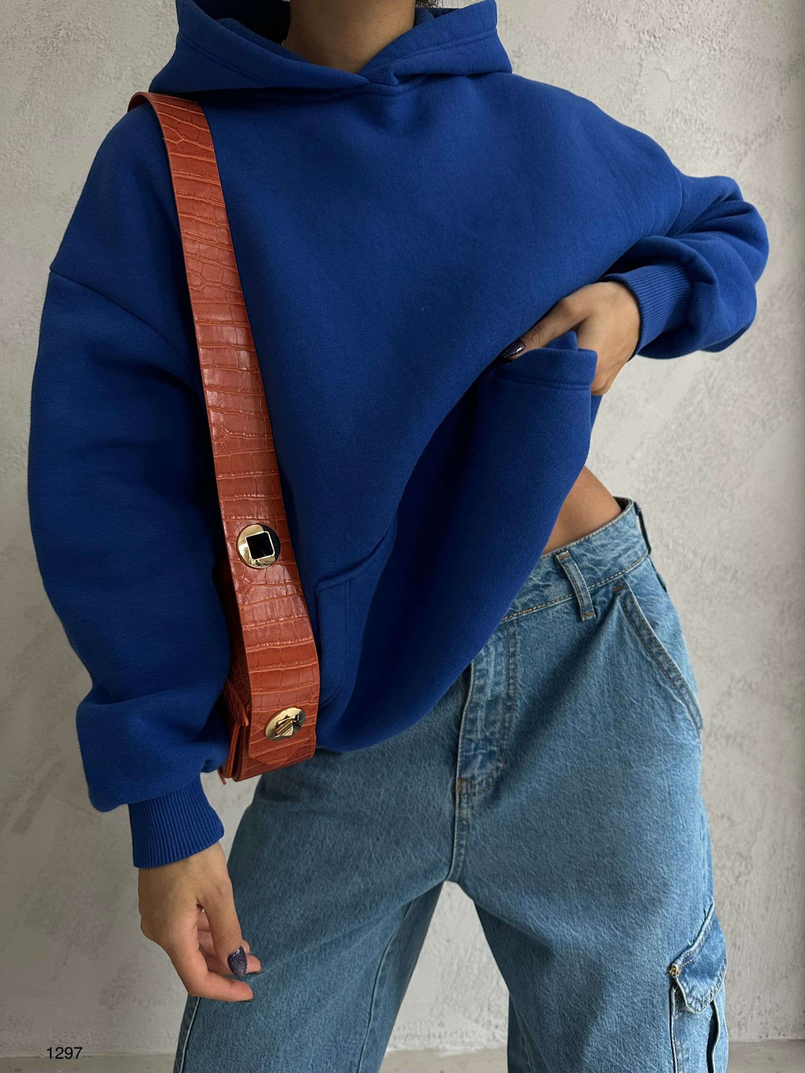 Sırt Baskılı Kapüşonlu Oversize Saks Sweatshirt