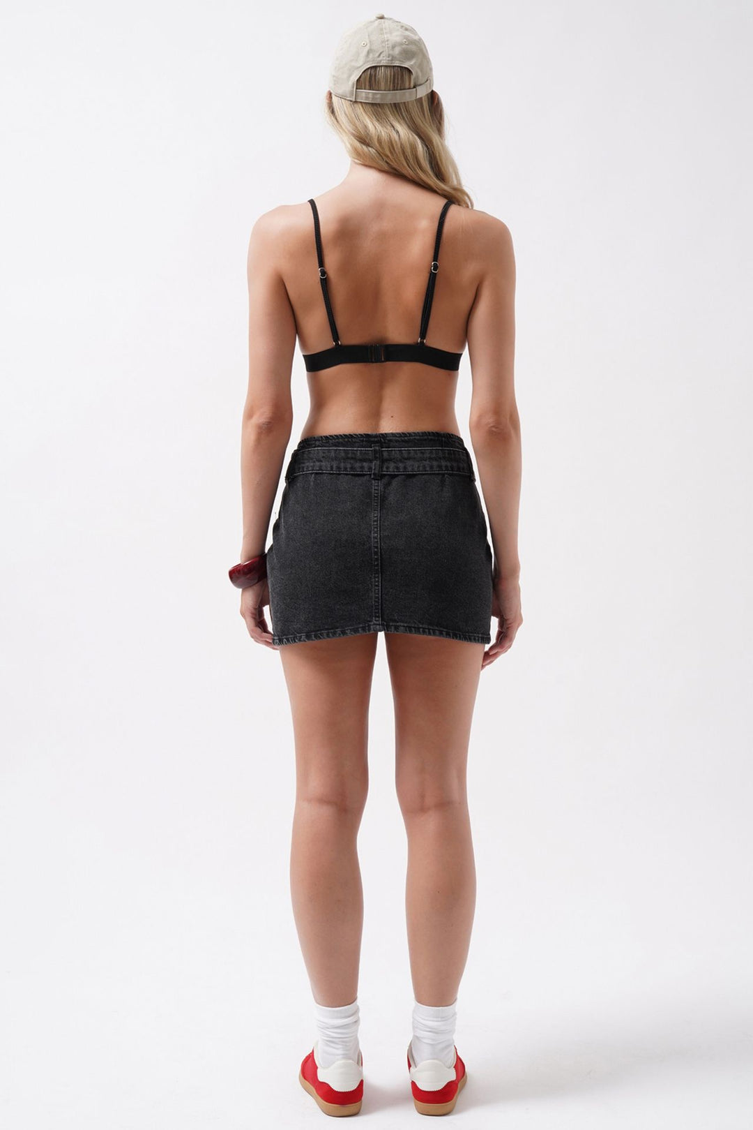 Backless Black Sports Bra 