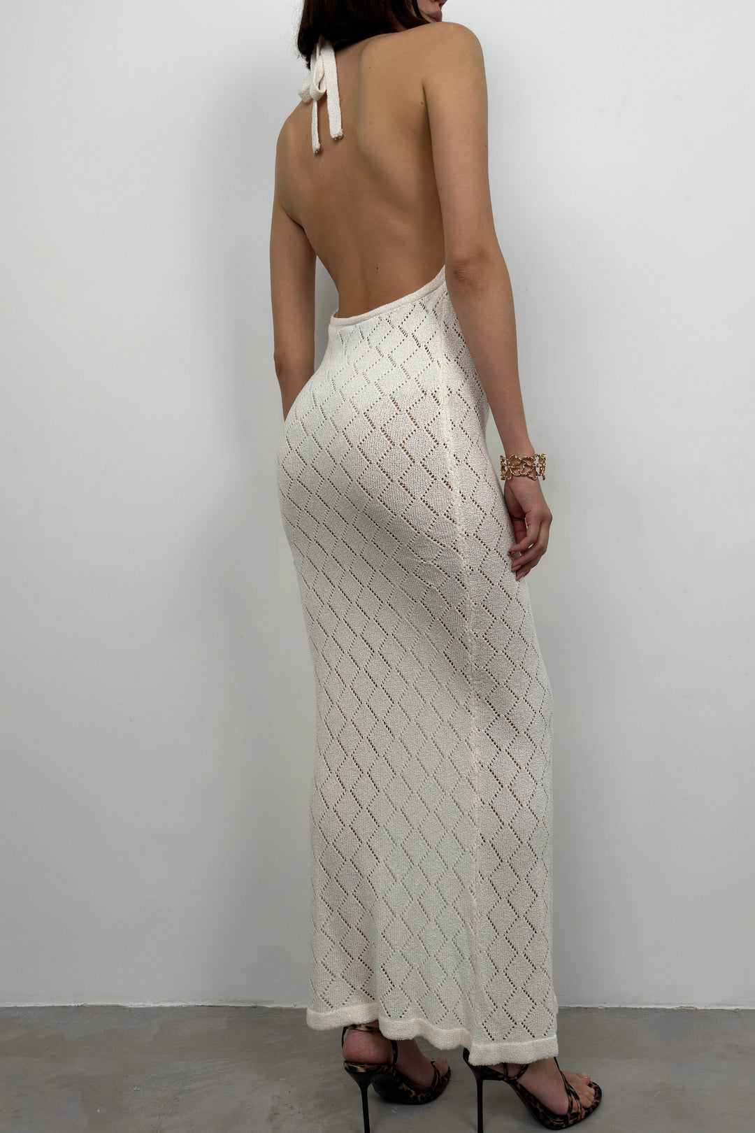 Sırt Dekolteli Beyaz Örgü Elbise