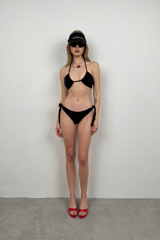 Straplez Boyun Bağlamalı Siyah Bikini Takım