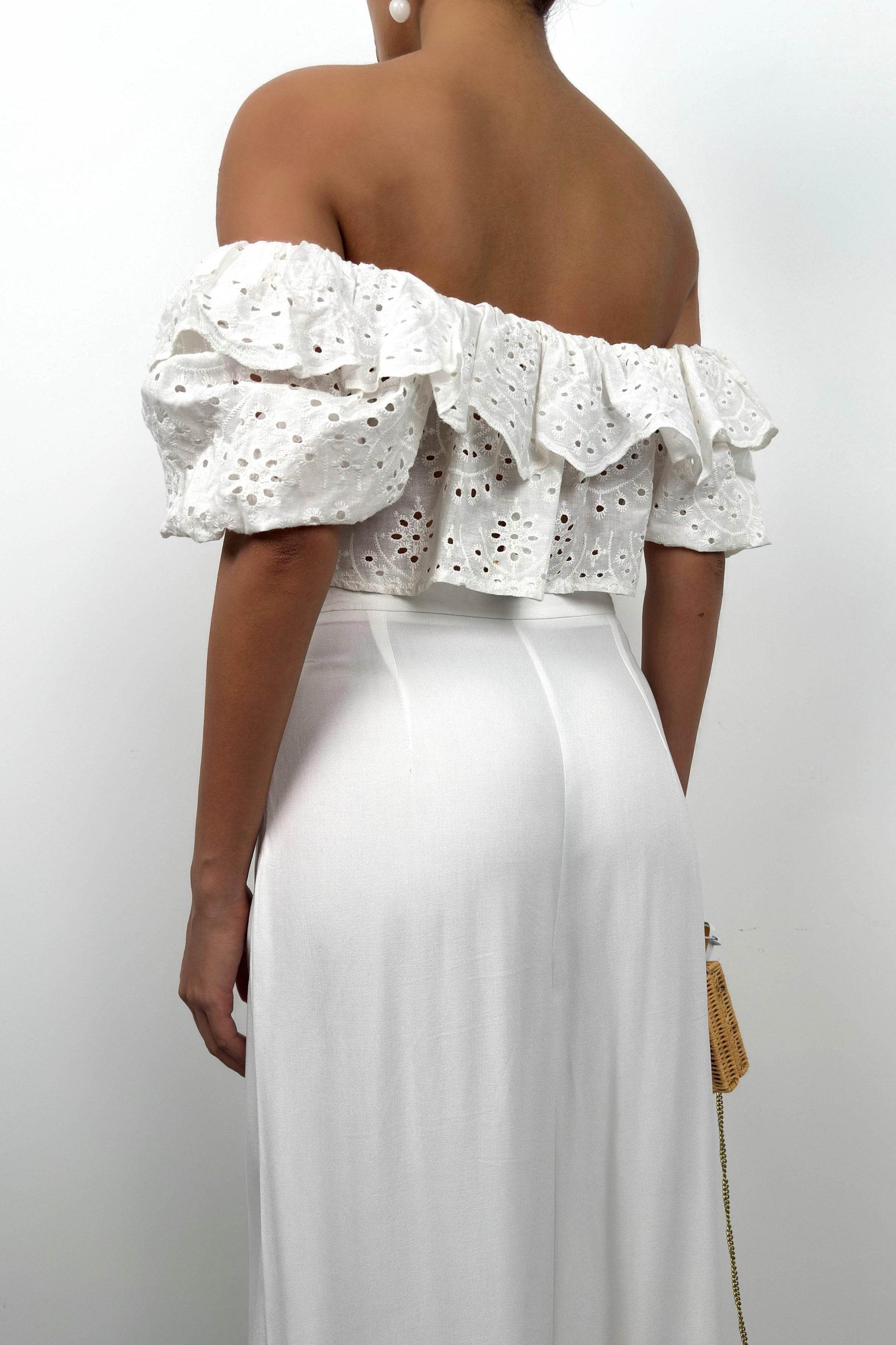 Strapless Embroidered White Blouse 