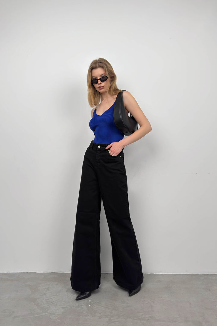 Taş Askılı Saks Triko Bluz