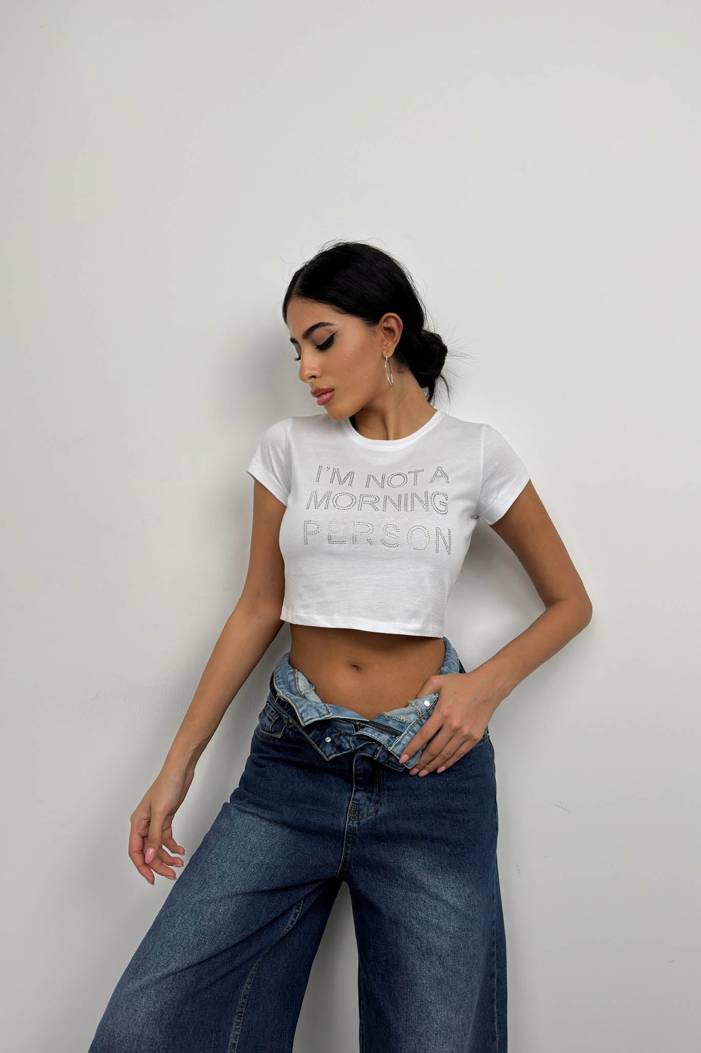 Taş Detay Beyaz Crop T-Shirt