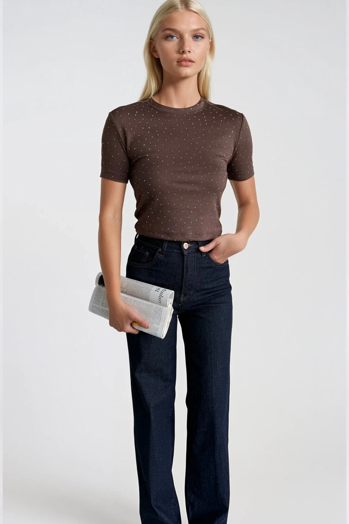Taş Detay Likralı Kahverengi Crop T-Shirt
