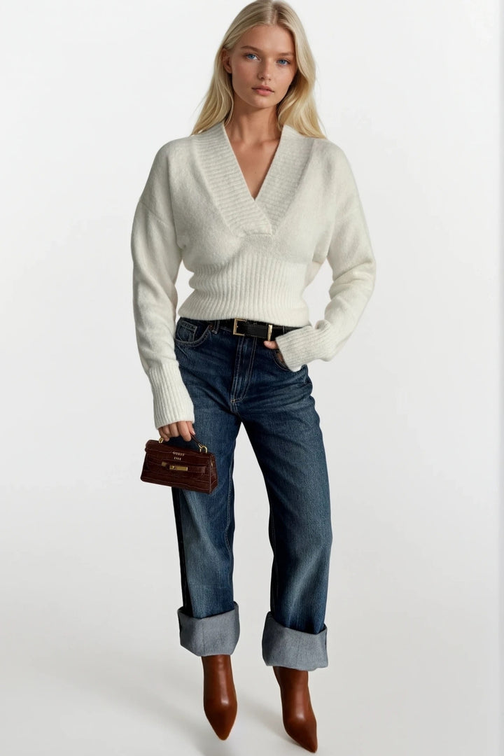 V Yaka Bel Oturtmalı Ekru Triko Kazak