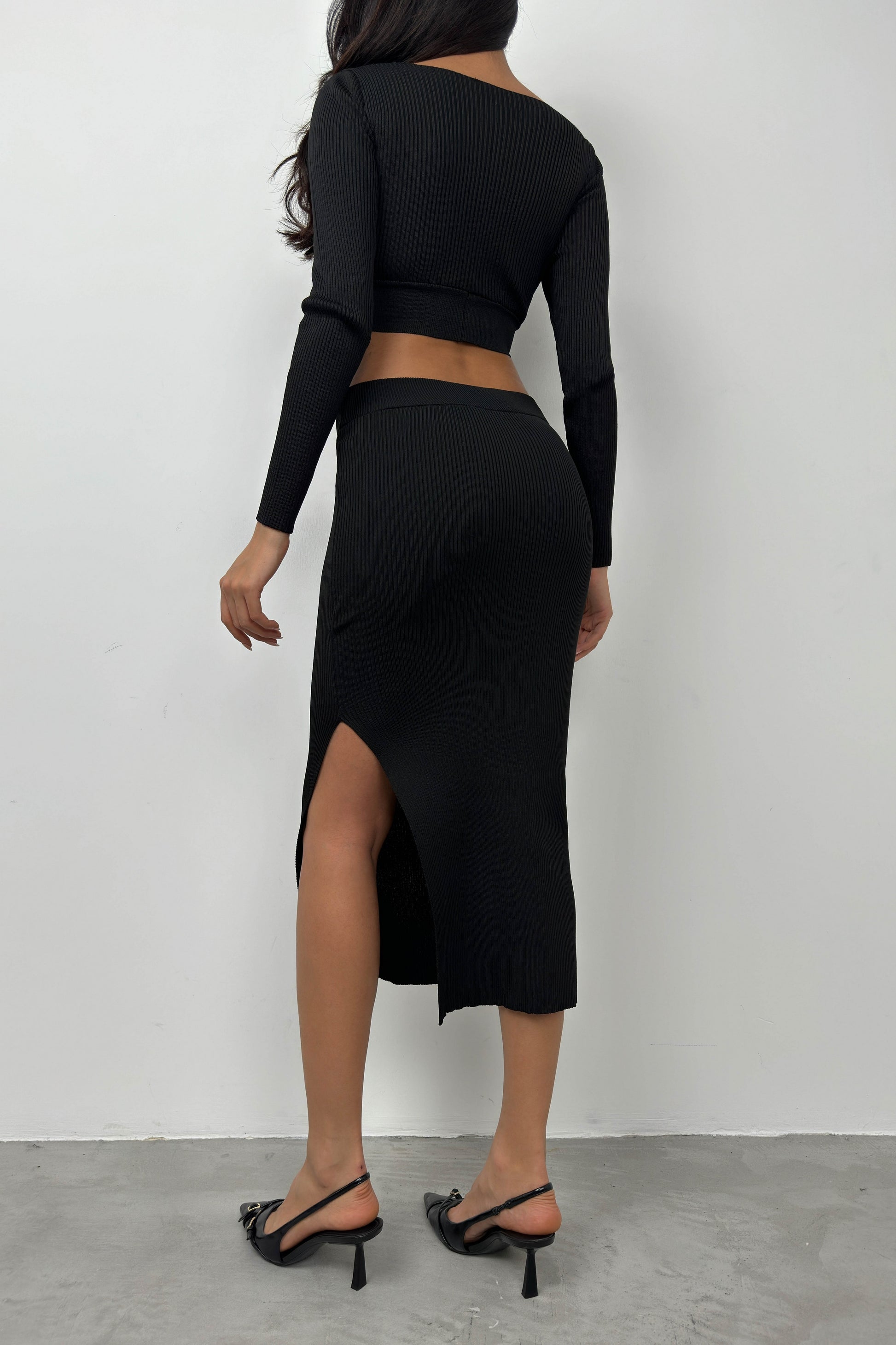 V Neck Crop Slit Black Maxi Skirt Set 