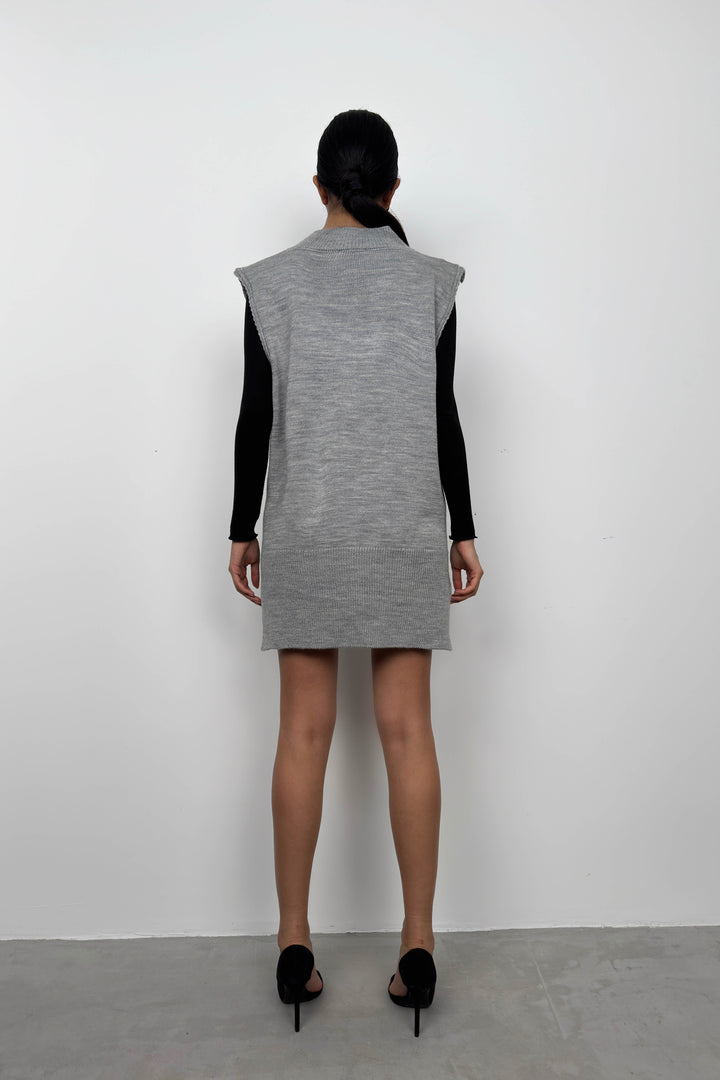 V Yaka Oversize Gri Süveter