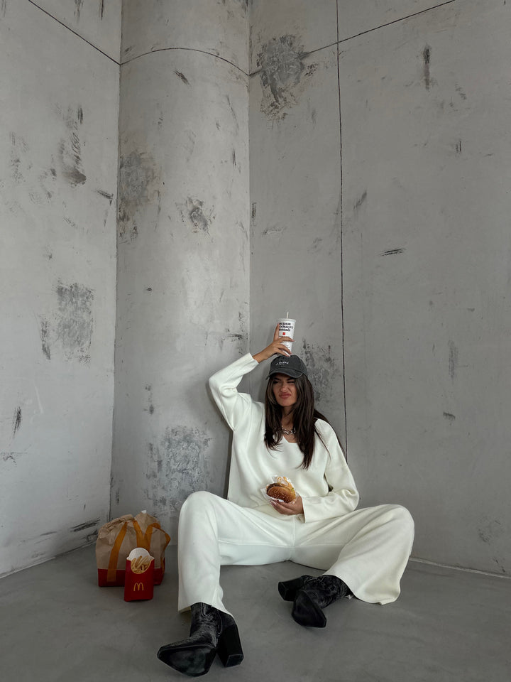 V Yaka Triko Ekru Kazak Pantolon Takım