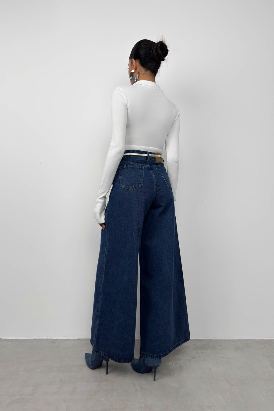 Wide Leg Blue Jeans