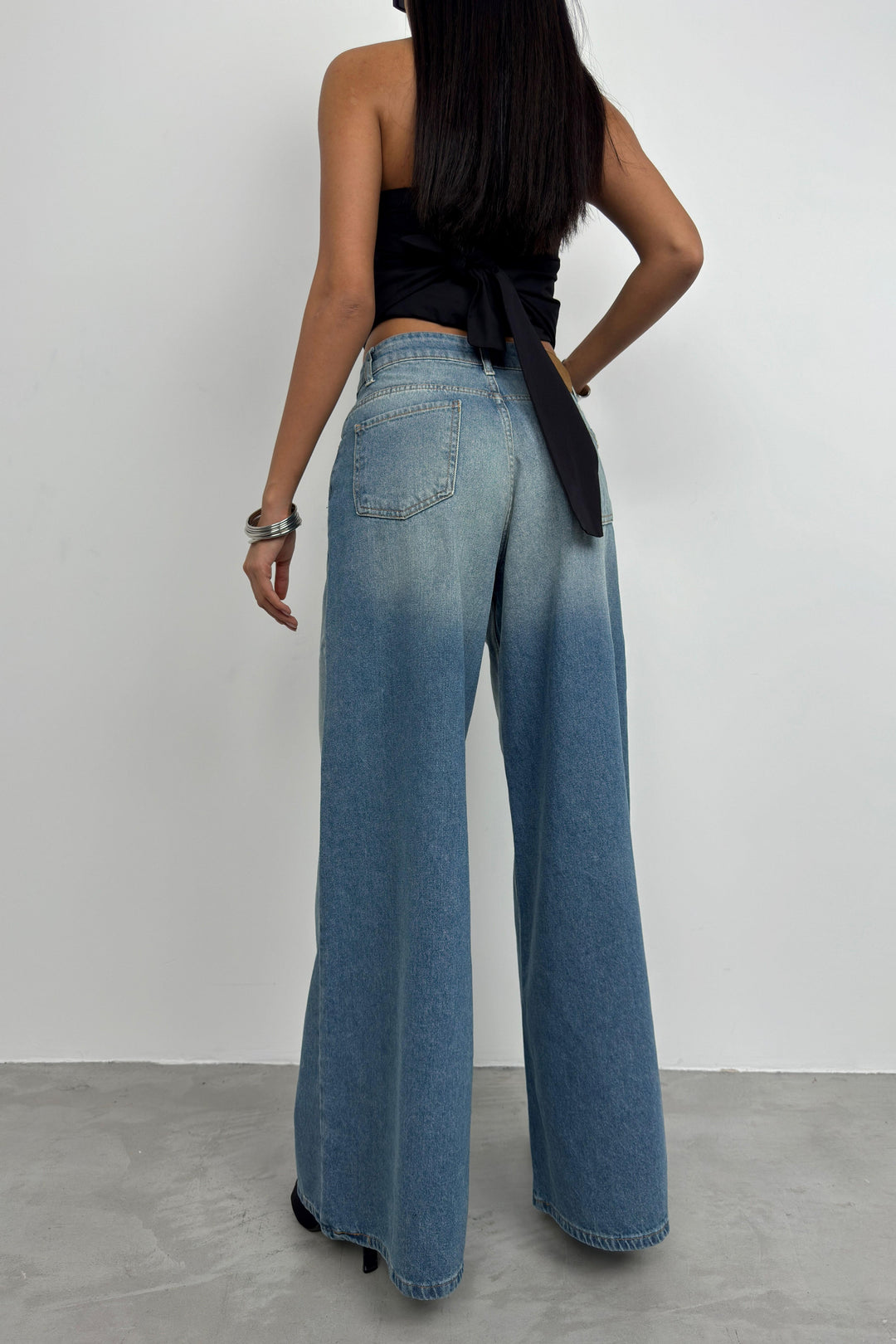 Wide Leg Washed Blue Jeans 