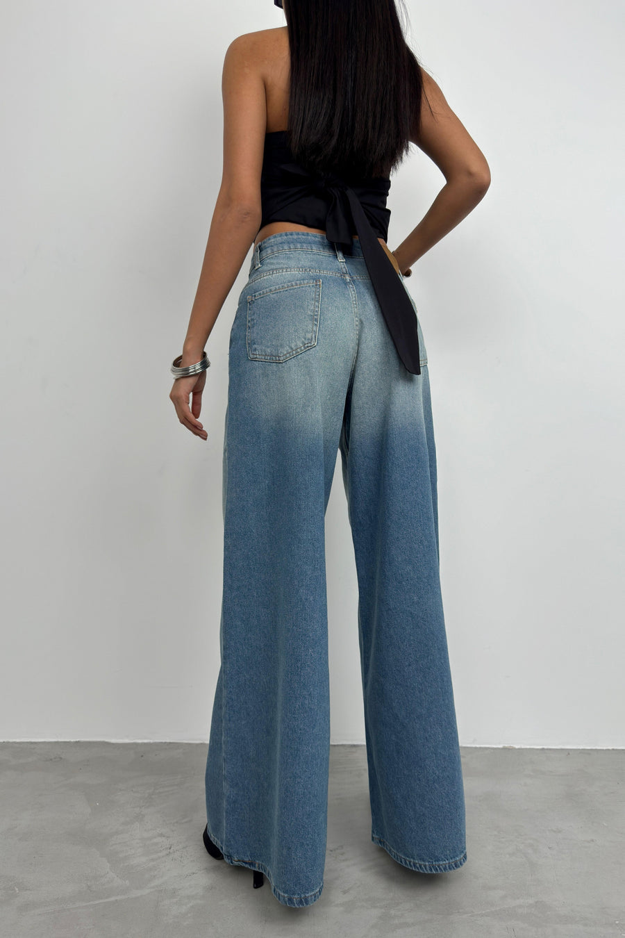 Wide Leg Washed Blue Jeans 