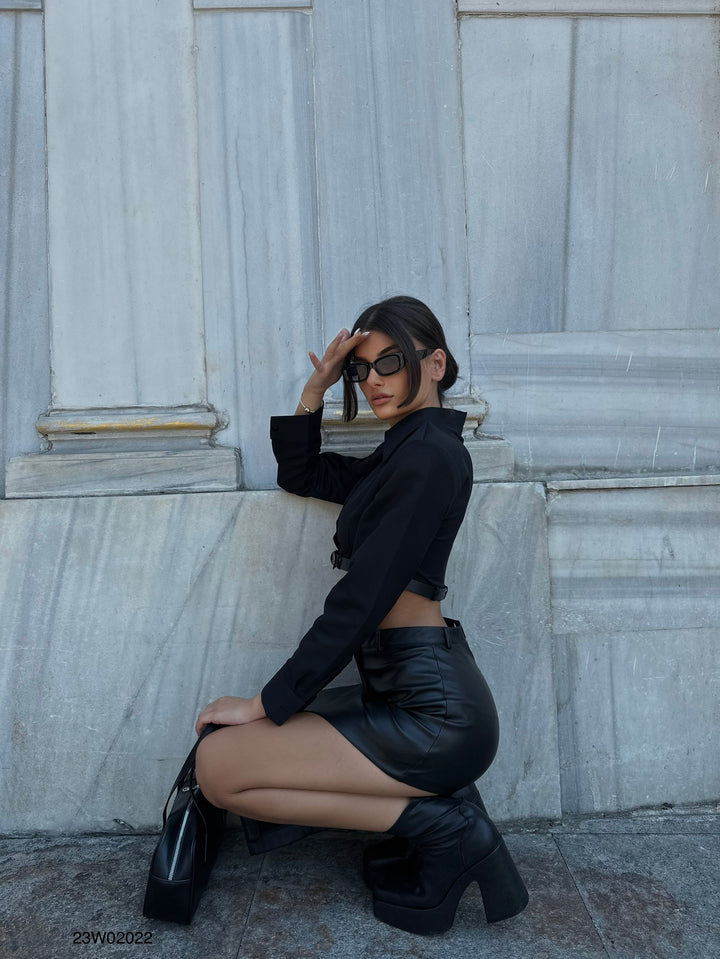 Yırtmaç Detay Deri Etek