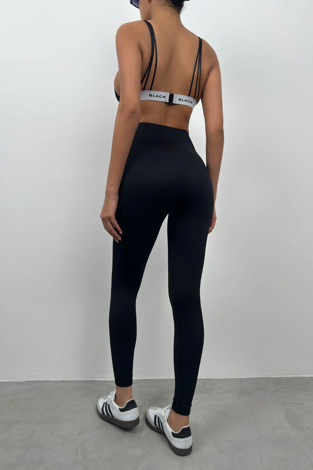 Yüksek Bel Dikişsiz Siyah Tayt