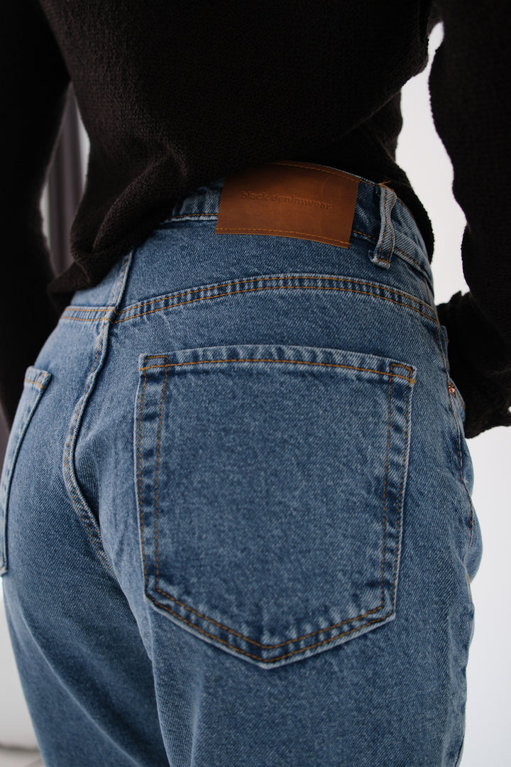 Yüksel Bel Dar Paça Mavi Jean